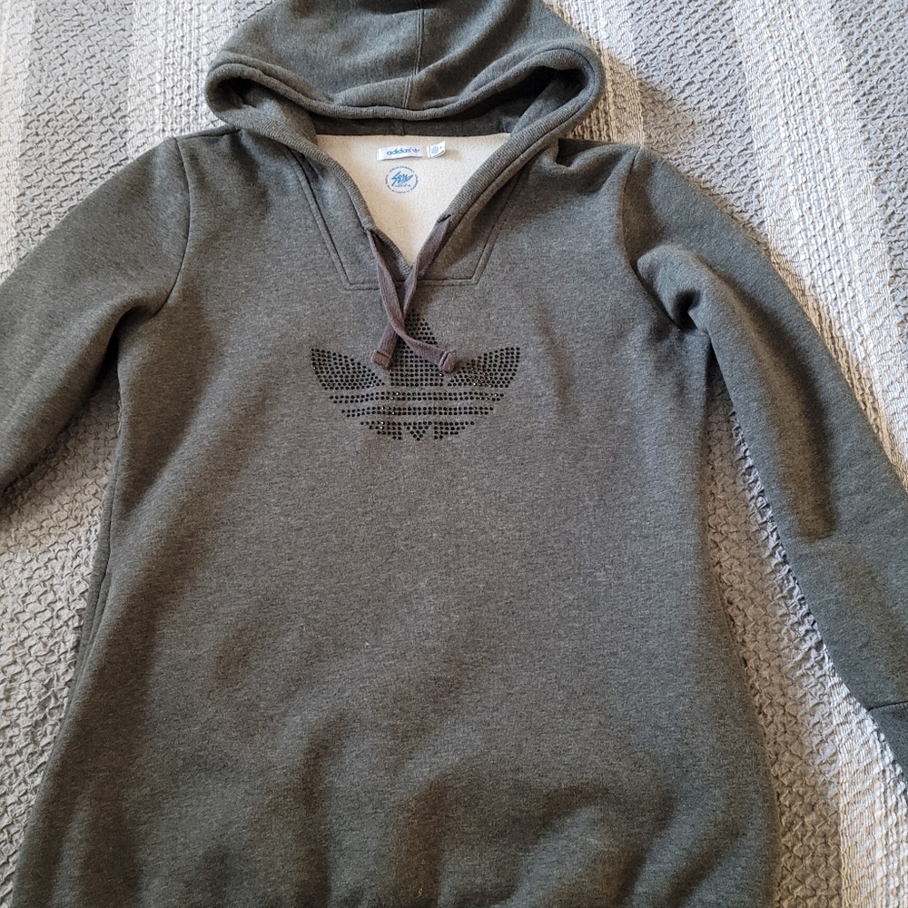 Adidas woman sweather